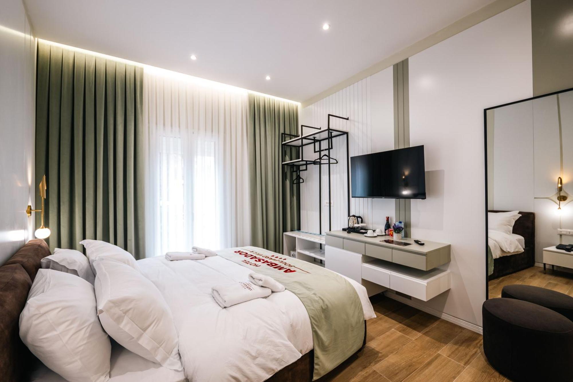 Hotel Ambasador